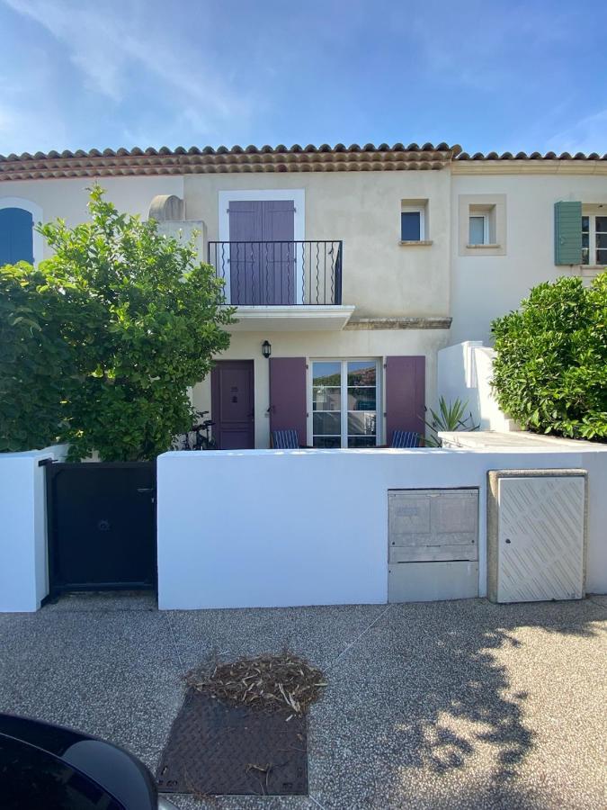 Marina 26 Aigues-Mortes Exterior foto